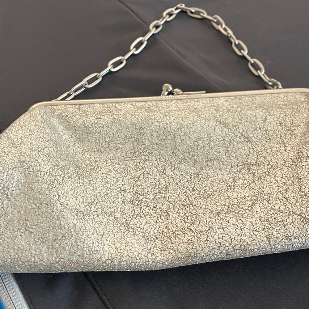 Kenneth Cole reaction Elegant Chain Clutch